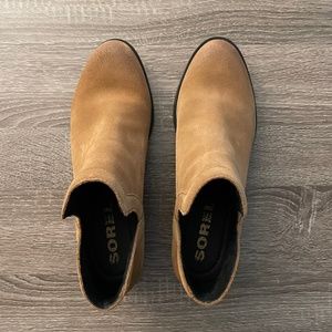women’s sorel lolla cut out bootie